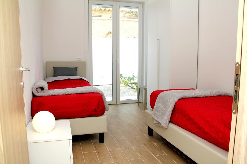 Altomare Case Vacanza Torre Lapillo Oda fotoğraf